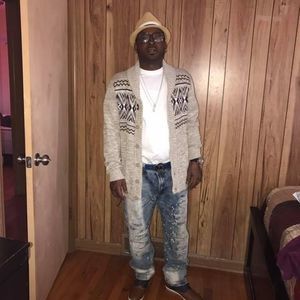 Meet your Posher, Dion